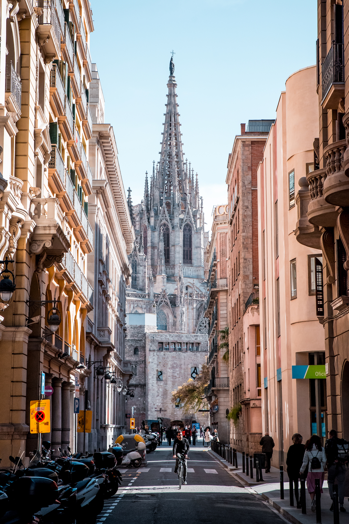 Barcelona Cathedral by Ben Holbrook
