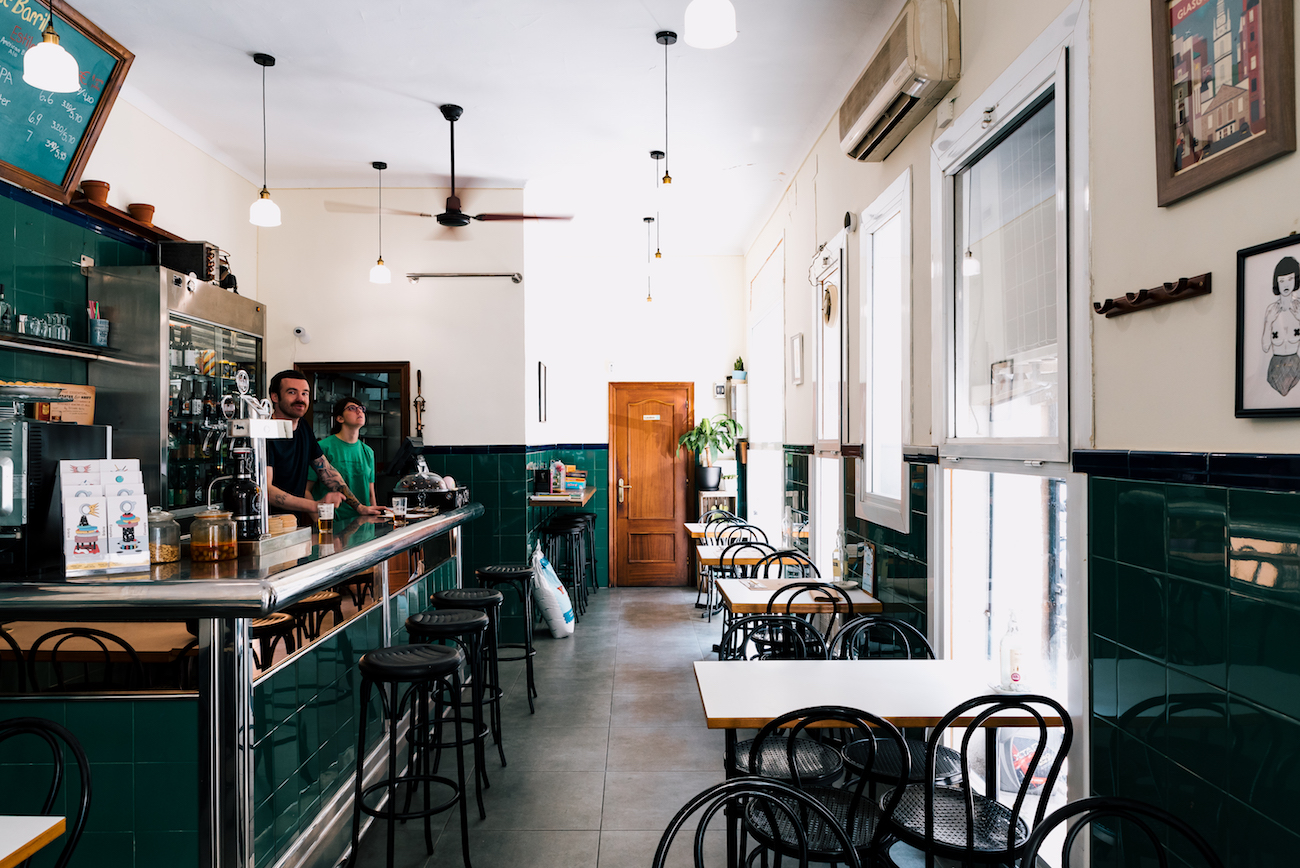 The Pie Shoppe in Gracia, Barcelona The Pie Shoppe, Gracia, Barcelona ~ Handmade Pies, Craft Beer & Moonshine