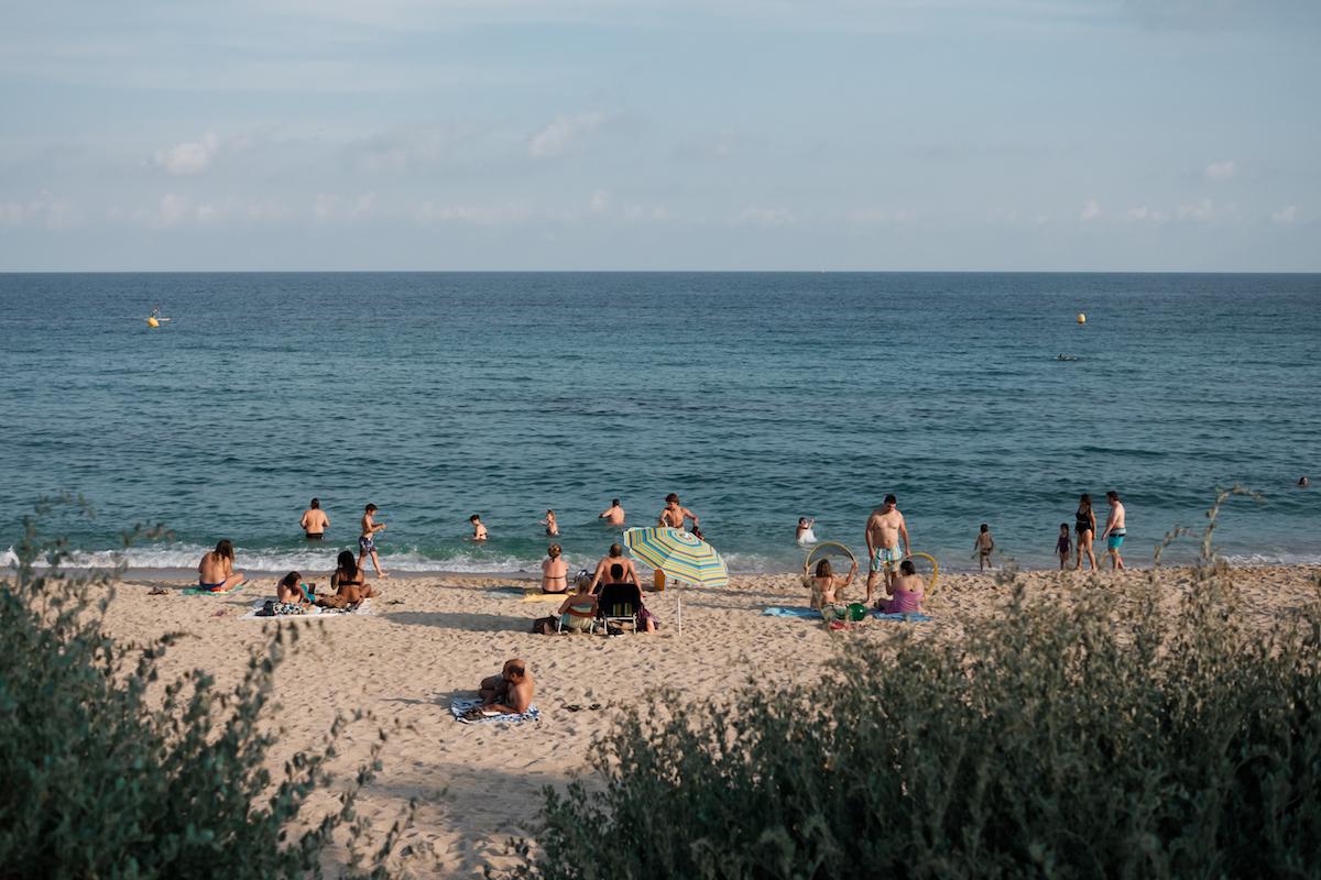 Photo Journal: Escaping Barcelona ~ A Day at Vilassar de Mar - Driftwood Journals1200 x 800