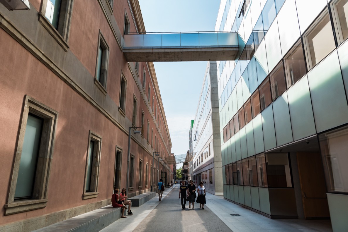 private architecture tours of Barcelona designed by Rafael Gómez-Moriana private architectural tours of Barcelona designed by Rafael Gómez-Moriana