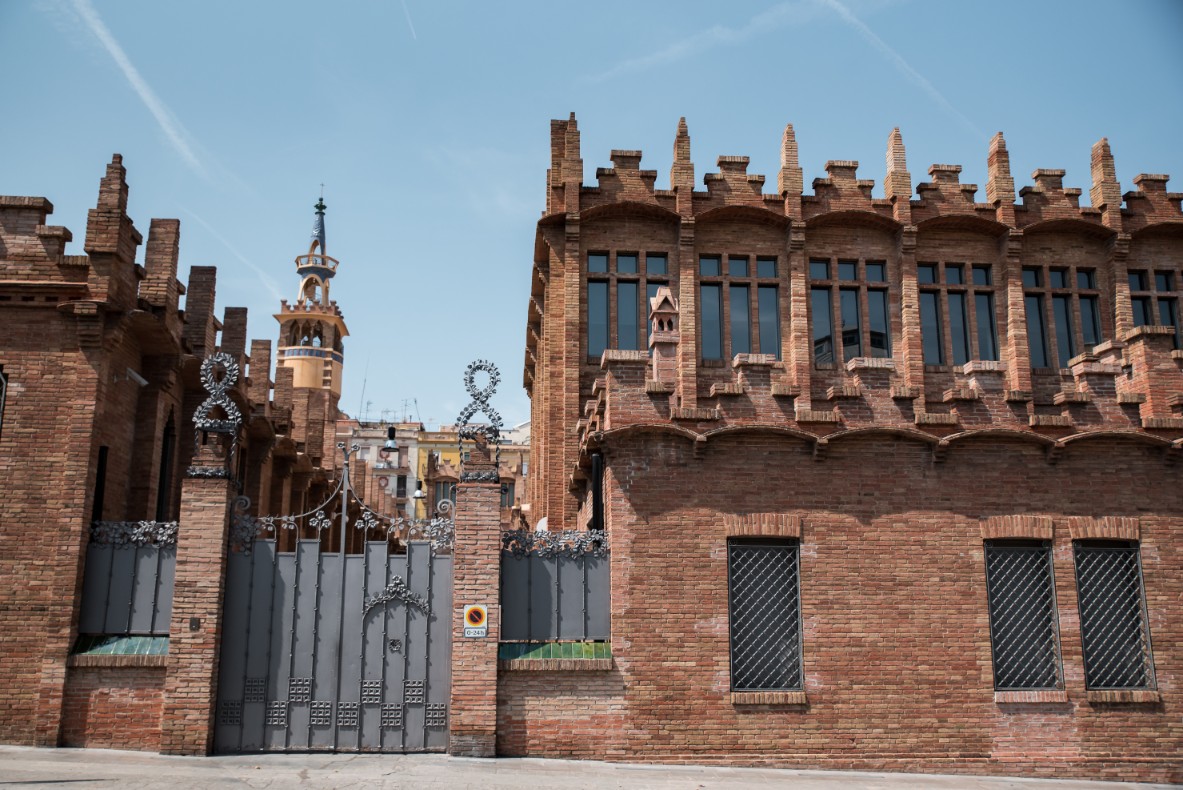 private architecture tours of Barcelona designed by Rafael Gómez-Moriana private architecture tours of Barcelona designed by Rafael Gómez-Moriana
