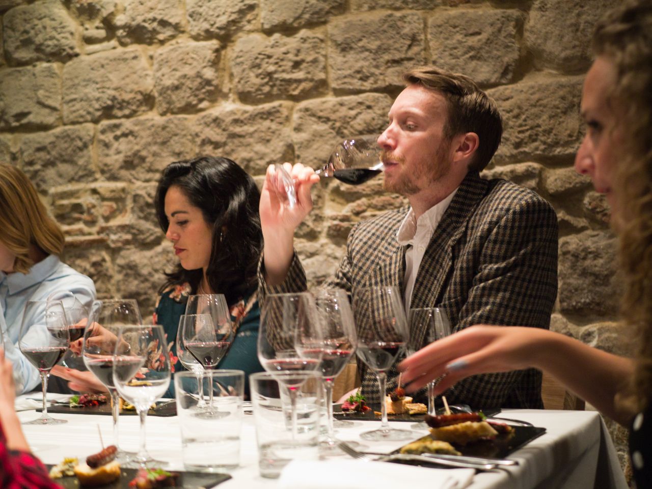 Ben Holbrook's Guide to Barcelona's Best Wine Bars, Bodegas and Tasting Courses Ben Holbrook's Guide to Barcelona's Best Wine Bars, Bodegas and Tasting Courses