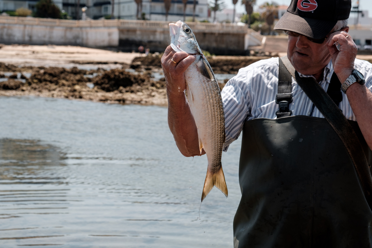 Exploring Chipiona's famous fishing corals. Exploring Chipiona's famous fishing corals.
