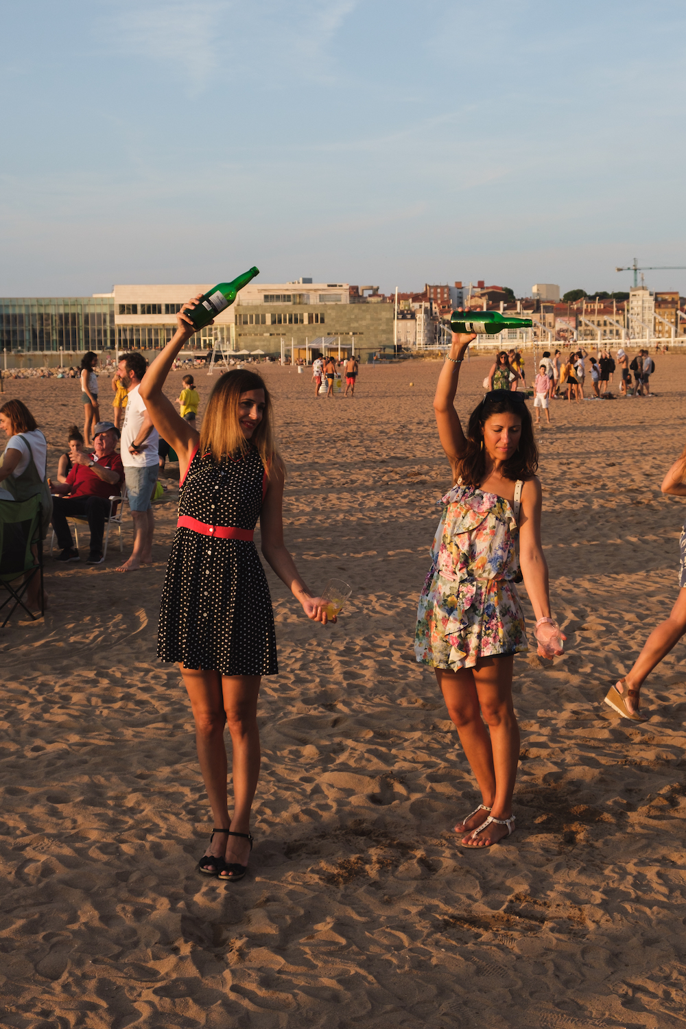 Sidra pouring world record at sunset in Gijon, Asturias, northern Spain by Ben Holbrook from DriftwoodJournals.com Sidra pouring world record at sunset in Gijon, Asturias, northern Spain by Ben Holbrook from DriftwoodJournals.com